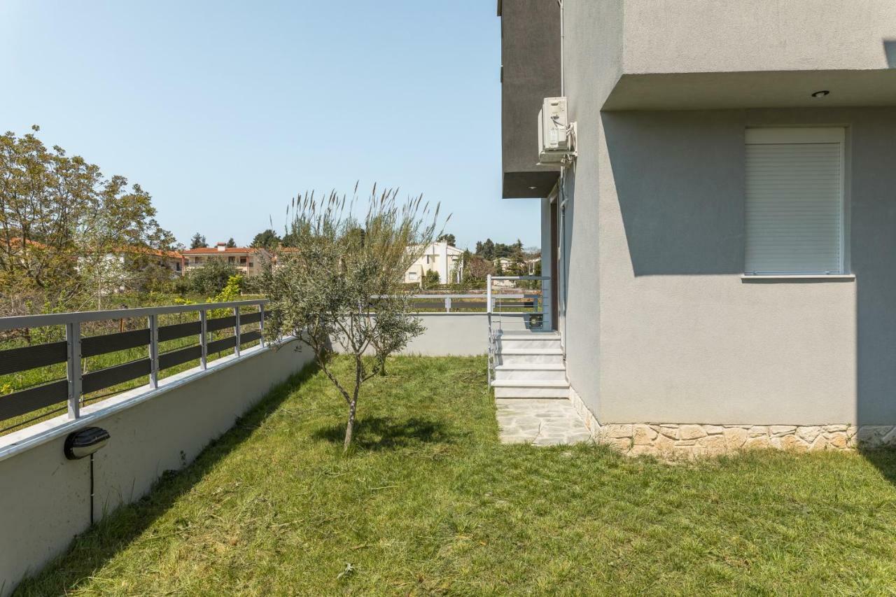 V Luxury Apartments Siviri Dış mekan fotoğraf